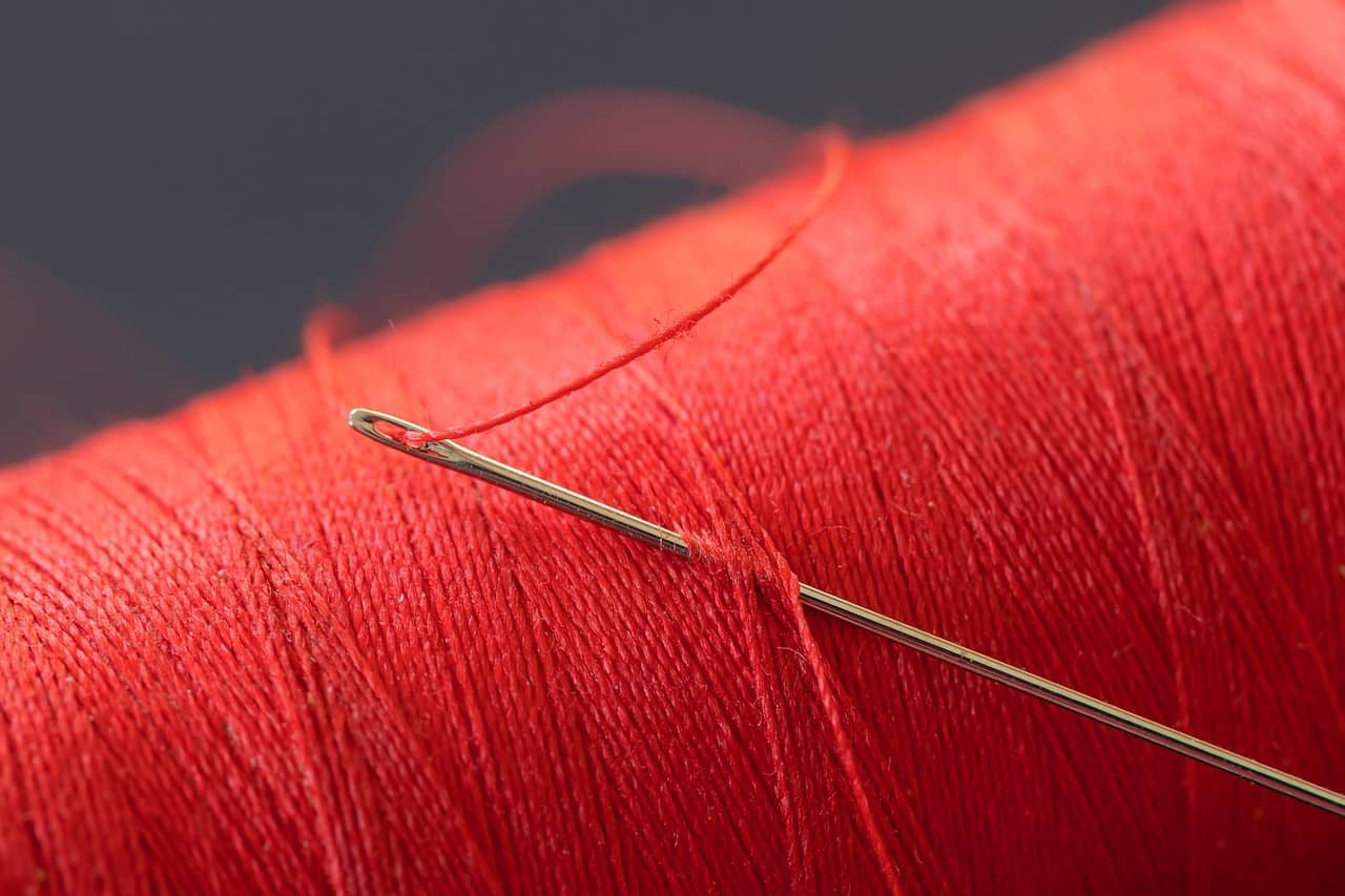 red thread 5548304_1280 1